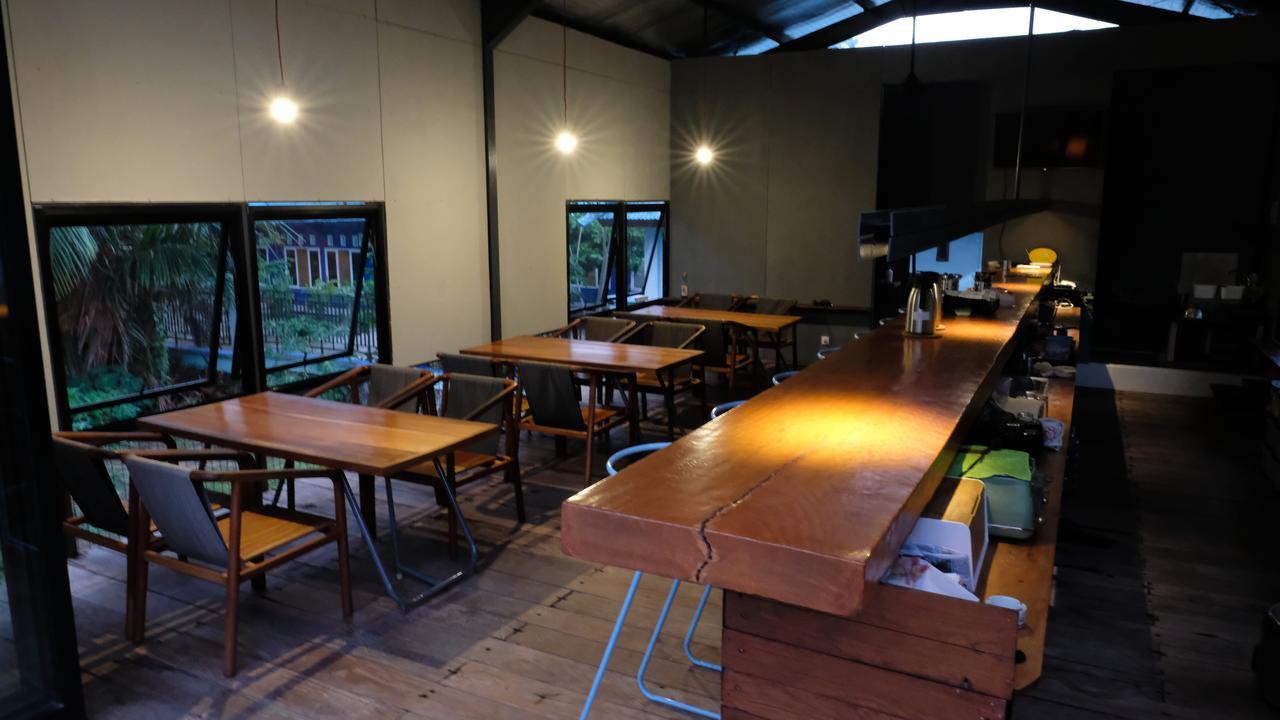 Kakatua Hostel Tapokreng Екстериор снимка